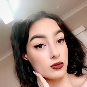 Meet your Posher, Xania